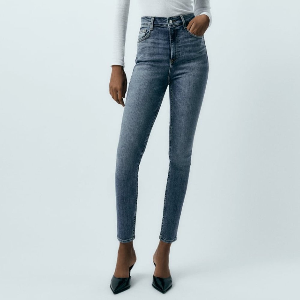 NWOT ZARA High Rise Sculpted Skinny Jeans